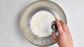 红丝绒卷蛋糕的做法步骤：10