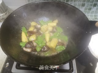 香菇玉米笋的做法步骤：9