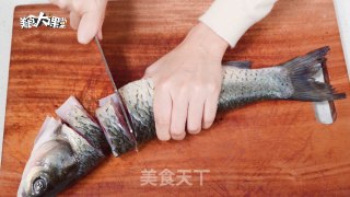 香焖草鱼的做法步骤：2