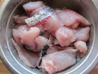 酸菜鱼的做法步骤：2