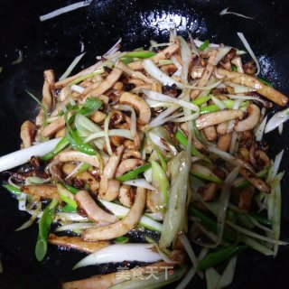 大葱炒鱿鱼的做法步骤：8