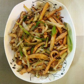 大葱炒鱿鱼的做法步骤：11