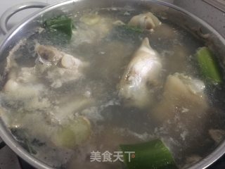 美味红烧猪蹄的做法步骤：3