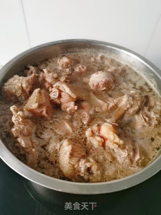 砂锅鸭子煲的做法步骤：4