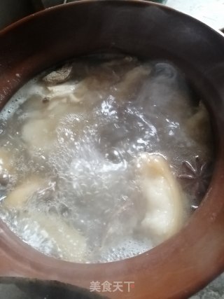 羊肉火锅的做法步骤：2