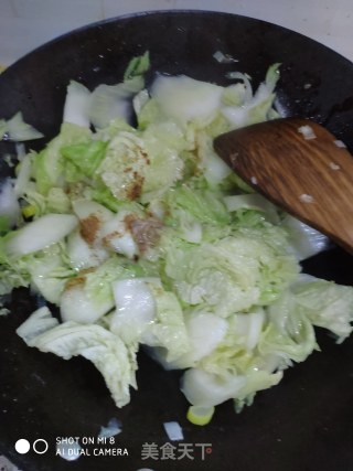 丸子鱼豆腐炖白菜的做法步骤：5