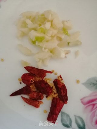 酸辣白菜的做法步骤：2