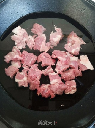 红烧牛腩的做法步骤：2