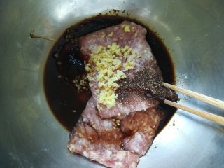 鲜肉蒸包的做法步骤：2