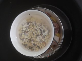 花式精致简餐：油豆腐蒸肉+粗粮饭的做法步骤：6
