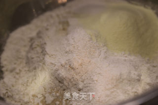 蜂蜜脆底小餐包的做法步骤：1
