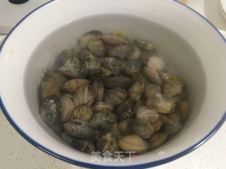 比饭店还好吃的爆炒花甲的做法步骤：1