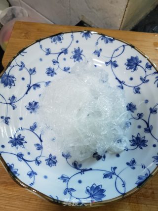 青口菠菜拌粉丝的做法步骤：10