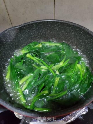 青口菠菜拌粉丝的做法步骤：12
