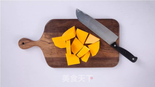 南瓜开花豆沙包的做法步骤：2