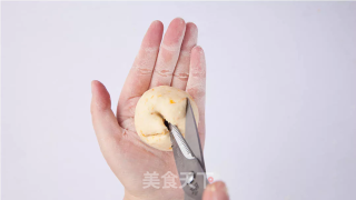 南瓜开花豆沙包的做法步骤：8