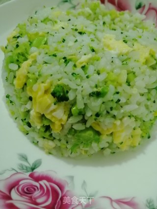 西兰花炒饭的做法步骤：10