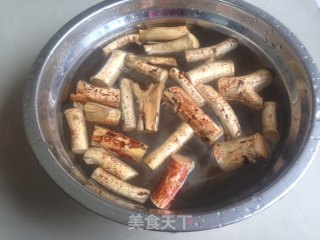 五指毛桃煲鸡汤的做法步骤：1