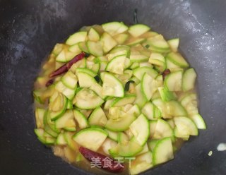清炒西葫芦的做法步骤：6
