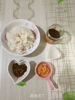 三角饭团的做法步骤：1