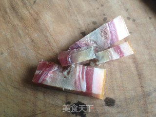 粉葛猪骨汤的做法步骤：1