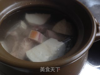 粉葛猪骨汤的做法步骤：4