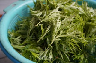 鸡蛋艾叶汤的做法步骤：1