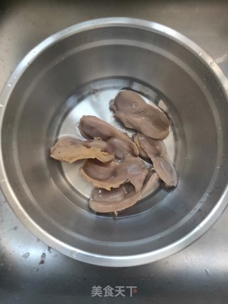 炒鸭胗！的做法步骤：3