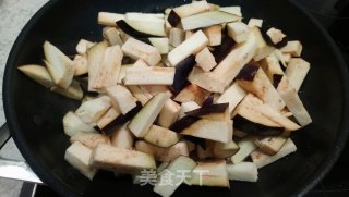 雪莉酒蒜香茄子的做法步骤：3