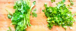 冬天必备的暖身补品：5分钟就能搞定的粉条豆腐羊肉汤的做法步骤：5