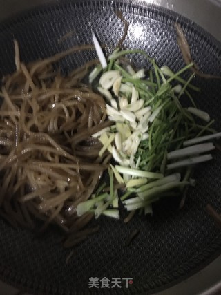 “咸菜”素炒咸菜丝的做法步骤：9