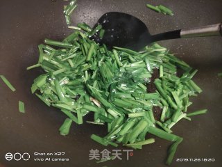 韭菜炒鸡蛋的做法步骤：4