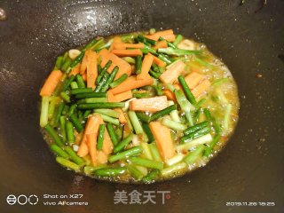 蒜薹炒牛肉片的做法步骤：5