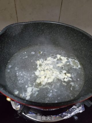 清烫茼蒿的做法步骤：2