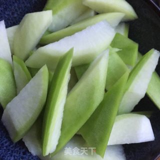 骨汤炖萝卜的做法步骤：3
