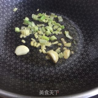 骨汤炖萝卜的做法步骤：5