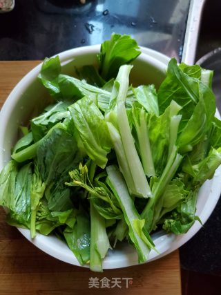 猪油蒜末炒白菜心的做法步骤：2