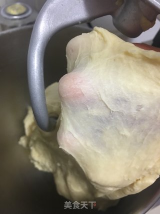 中种牛奶甜吐司的做法步骤：5