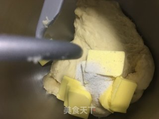 中种牛奶甜吐司的做法步骤：6