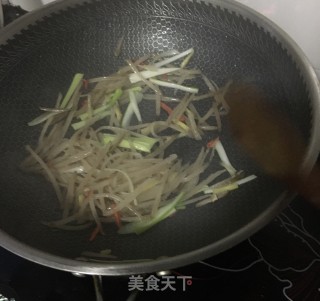 “咸菜”长腿蛸炒咸菜的做法步骤：12