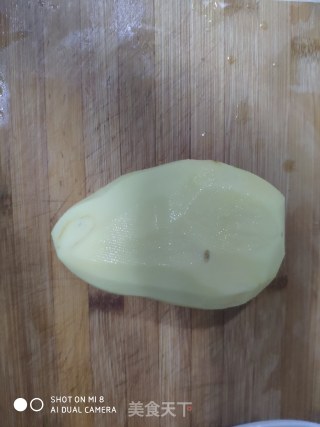 凉拌土豆丝的做法步骤：1