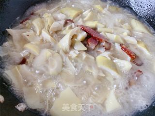 笋干炖腊肉的做法步骤：7