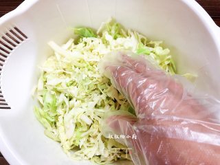 香辣包心菜的做法步骤：3