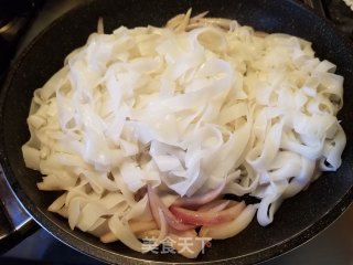 佛手瓜炒河粉的做法步骤：9