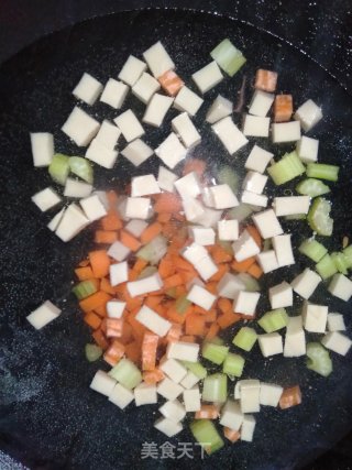 小炒肉丁的做法步骤：7