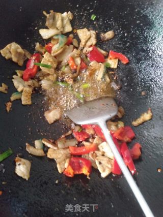 古法回锅肉的做法步骤：7