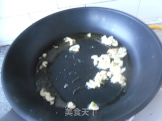 火腿咸蛋炒饭的做法步骤：2