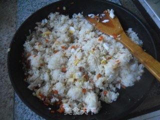 火腿咸蛋炒饭的做法步骤：10