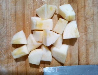 苹果银耳羹的做法步骤：3