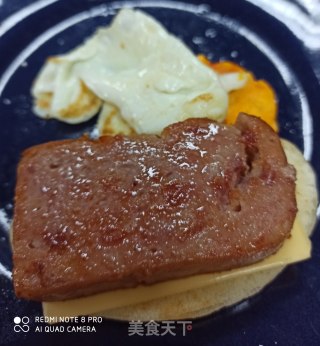 馒头火腿煎蛋三明治的做法步骤：5